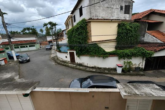 Vista do Quarto 2 de casa para alugar com 3 quartos, 50m² em Vila Valqueire, Rio de Janeiro