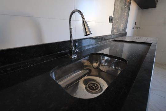 Cozinha e Área de Serviço de apartamento à venda com 2 quartos, 42m² em Vila Carrão, São Paulo