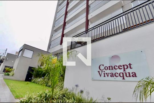 Fachada  de apartamento para alugar com 2 quartos, 56m² em Vila Galvão, Guarulhos