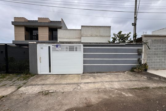 Fachada de apartamento à venda com 2 quartos, 120m² em Ilha de Guaratiba, Rio de Janeiro