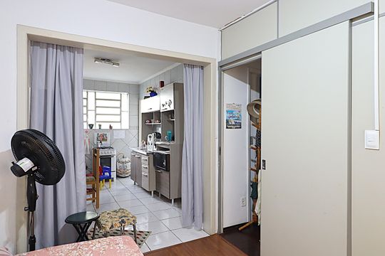 Apartamento para alugar com 1 quarto, 40m² em Vila Ipiranga, Porto Alegre