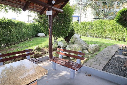 Apartamento para alugar com 1 quarto, 40m² em Vila Ipiranga, Porto Alegre