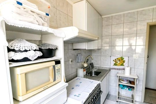 Cozinha de apartamento à venda com 2 quartos, 52m² em Jardim Monte Kemel, São Paulo