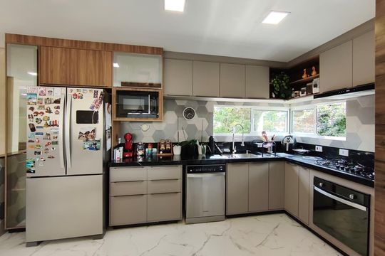 Cozinha de casa à venda com 5 quartos, 312m² em Xaxim, Curitiba
