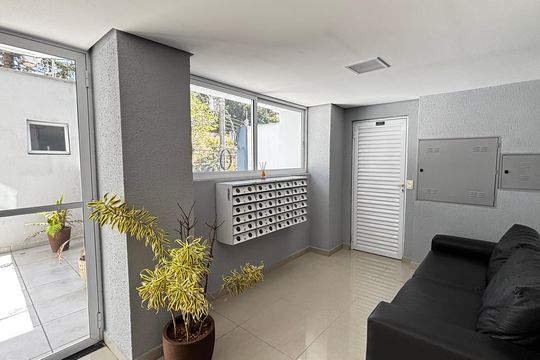 Hall de entrada de apartamento à venda com 2 quartos, 63m² em Vila Homero Thon, Santo André