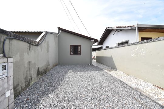 Área externa de casa de condomínio para alugar com 1 quarto, 37m² em Parque da Fonte, São José dos Pinhais