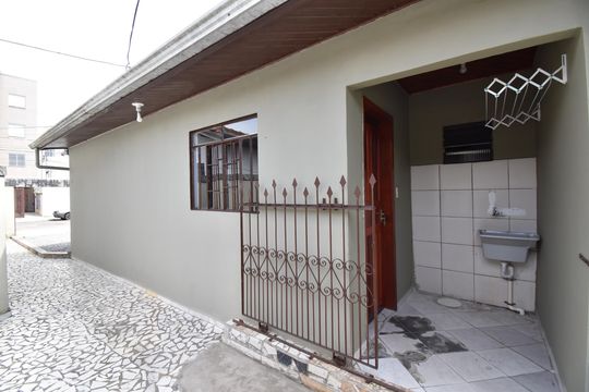 Área de Serviço de casa de condomínio para alugar com 1 quarto, 37m² em Parque da Fonte, São José dos Pinhais
