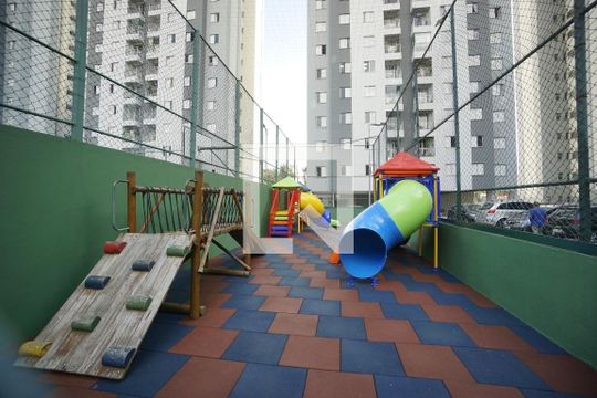 Condomínio de apartamento para alugar com 3 quartos, 72m² em Vila Carlos de Campos, São Paulo