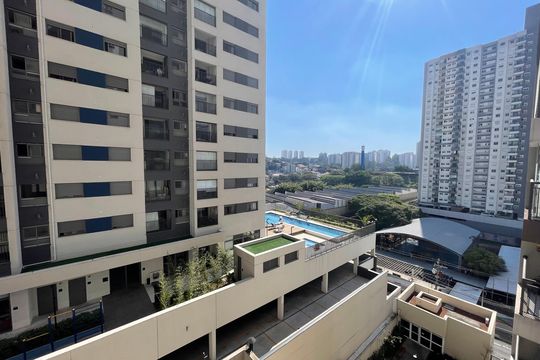 Vista da sala de apartamento para alugar com 1 quarto, 31m² em Vila Sonia, São Paulo