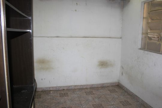 Depósito de casa para alugar com 3 quartos, 150m² em Jardim Jovaia, Guarulhos