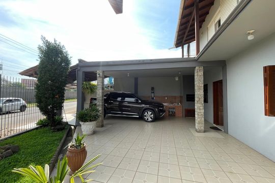 Casa à venda com 3 quartos, 250m² em Santo Afonso, Novo Hamburgo