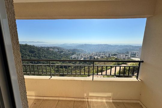 Sacada de apartamento para alugar com 2 quartos, 56m² em Roselândia, Cotia