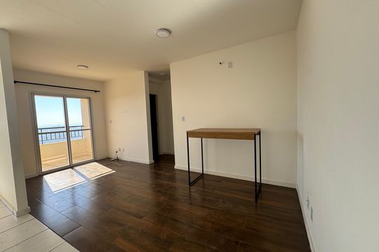 Apartamento para alugar com 2 quartos, 56m² em Roselândia, Cotia