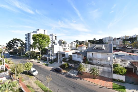 Sacada da Sala de apartamento para alugar com 3 quartos, 76m² em Tingui, Curitiba