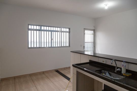 Cozinha de casa para alugar com 1 quarto, 85m² em Jardim Santa Ines, Guarulhos