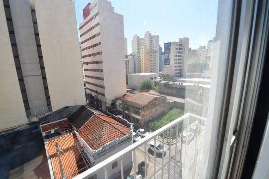 Vista da sala de apartamento à venda com 2 quartos, 70m² em Centro, Campinas