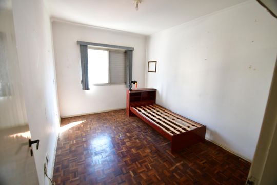 Quarto 1 de apartamento à venda com 2 quartos, 70m² em Centro, Campinas