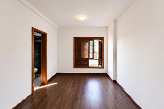 Quarto de apartamento para alugar com 2 quartos, 179m² em Independência, Porto Alegre