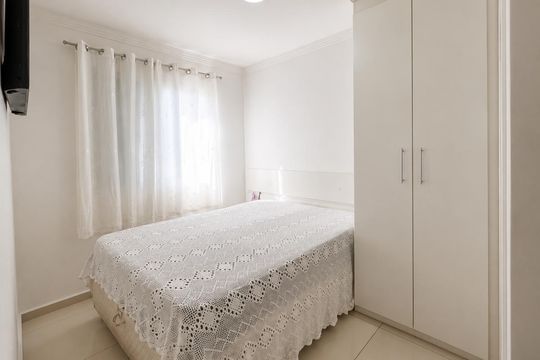 Quarto de apartamento à venda com 2 quartos, 50m² em Vila Augusta, Guarulhos