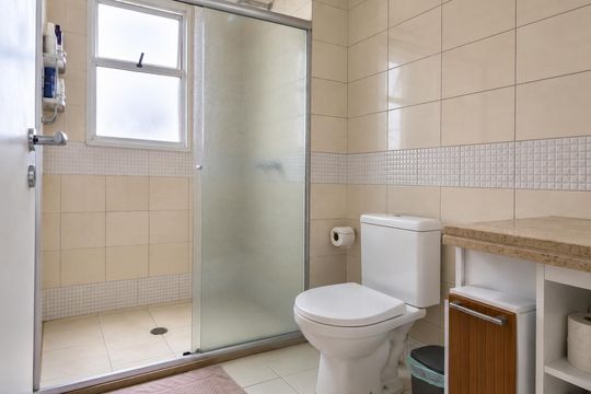 Cozinha de apartamento à venda com 2 quartos, 50m² em Vila Augusta, Guarulhos