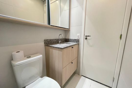 Banheiro de apartamento à venda com 1 quarto, 28m² em Butantã, São Paulo
