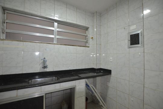 Cozinha de apartamento para alugar com 3 quartos, 60m² em Madureira, Rio de Janeiro