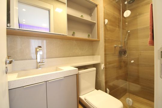 Banheiro de apartamento à venda com 2 quartos, 39m² em Vila Campo Grande, São Paulo