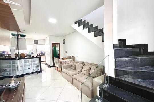 Sala de casa à venda com 2 quartos, 60m² em Xangrilá (justinópolis), Contagem