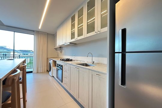Cozinha  de apartamento para alugar com 1 quarto, 76m² em Lagoa da Conceição, Florianópolis