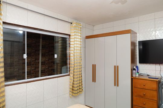 Quarto 1 de casa à venda com 2 quartos, 225m² em Conjunto Habitacional A. E. Carvalho, São Paulo