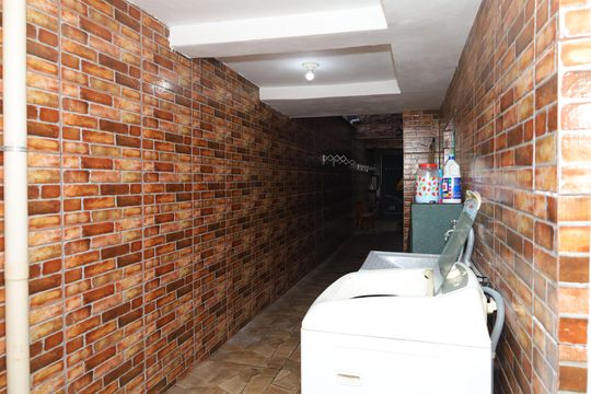 Área de Serviço de casa à venda com 2 quartos, 225m² em Conjunto Habitacional A. E. Carvalho, São Paulo