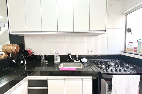 Cozinha de casa à venda com 2 quartos, 64m² em Xangrilá (justinópolis), Contagem
