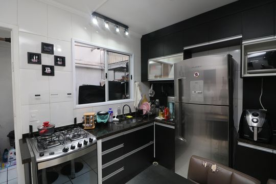 Cozinha de casa de condomínio à venda com 2 quartos, 82m² em Vila Santa Clara, São Paulo