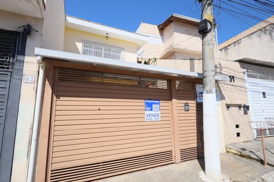 Fachada de casa à venda com 2 quartos, 105m² em Jardim D’abril, Osasco