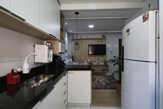 Cozinha de apartamento à venda com 2 quartos, 51m² em Parque Sao Vicente, Santo André
