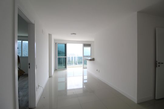 Sala de apartamento para alugar com 2 quartos, 80m² em Barra Olímpica, Rio de Janeiro
