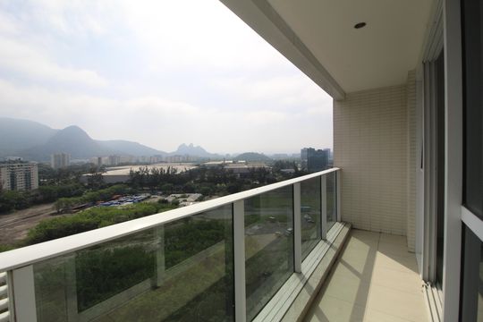 Sala - Varanda de apartamento para alugar com 2 quartos, 80m² em Barra Olímpica, Rio de Janeiro