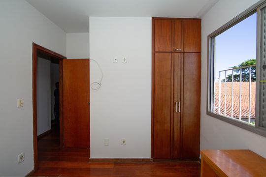 QUARTO2 de apartamento para alugar com 3 quartos, 112m² em Carlos Prates, Belo Horizonte