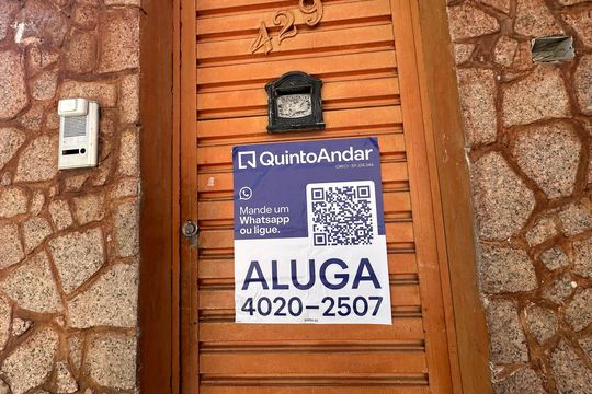 Fachada de casa para alugar com 2 quartos, 50m² em Parque dos Camargos, Barueri