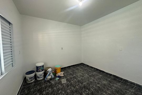 Quarto 1 de casa para alugar com 2 quartos, 50m² em Parque dos Camargos, Barueri