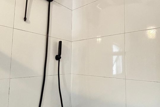 Banheiro de apartamento para alugar com 1 quarto, 100m² em Parque das Nações , Santo André