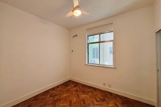 Apartamento para alugar com 3 quartos, 113m² em Copacabana, Rio de Janeiro