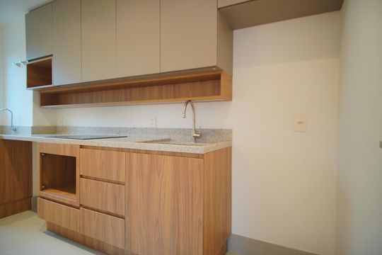 Cozinha de kitnet/studio para alugar com 1 quarto, 43m² em Passo D’areia, Porto Alegre