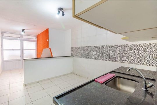 Cozinha de casa para alugar com 1 quarto, 50m² em Presidente Altino, Osasco