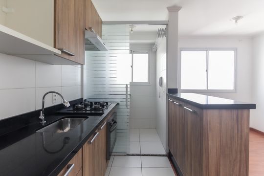 Cozinha de apartamento para alugar com 2 quartos, 45m² em Itaquera, São Paulo