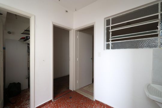 Área de serviço  de apartamento para alugar com 2 quartos, 74m² em Vila Anglo Brasileira, São Paulo