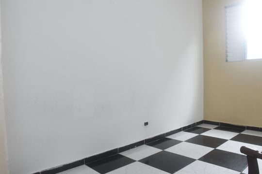 Quarto 2 de casa para alugar com 3 quartos, 120m² em Parque Santa Madalena, São Paulo