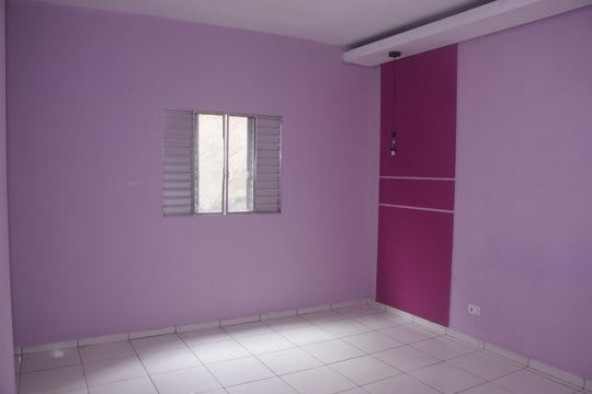 Quarto 1 de casa para alugar com 3 quartos, 120m² em Parque Santa Madalena, São Paulo