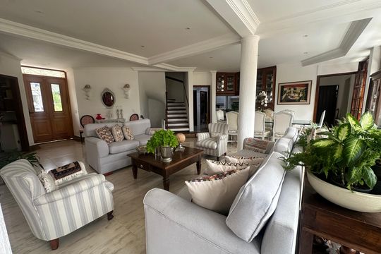 Sala de Estar de casa de condomínio para alugar com 2 quartos, 463m² em Residencial Tres (alphaville), Santana de Parnaíba