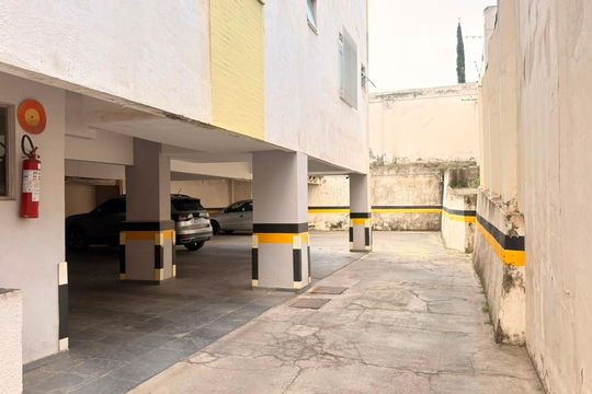 garagem de apartamento à venda com 3 quartos, 90m² em Monsenhor Messias, Belo Horizonte